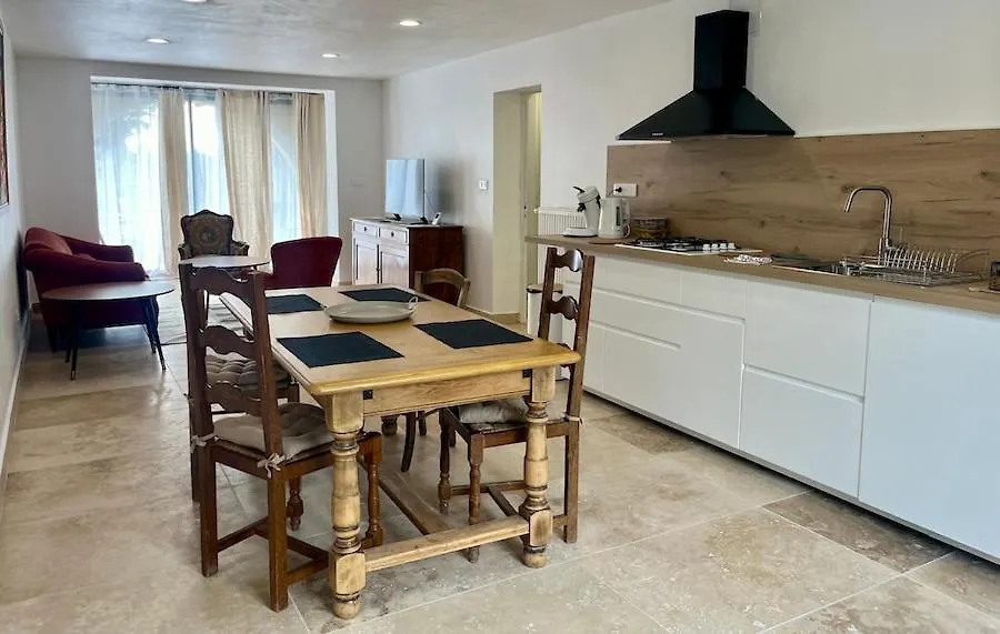 Symphonie Gite Appartement Meuble Greoux-les-Bains France