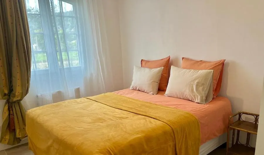 Symphonie Gite Appartement Meuble Greoux-les-Bains Apartment